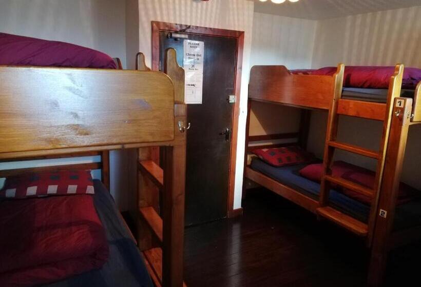 Четырехместный Номер Стандарт, Aille River Tourist Hostel And Camping Doolin