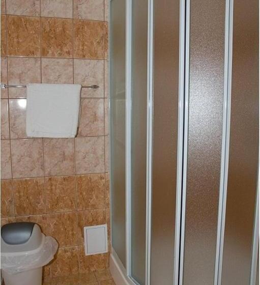 اتاق استاندارد یک نفره, Hyde Park Hostel