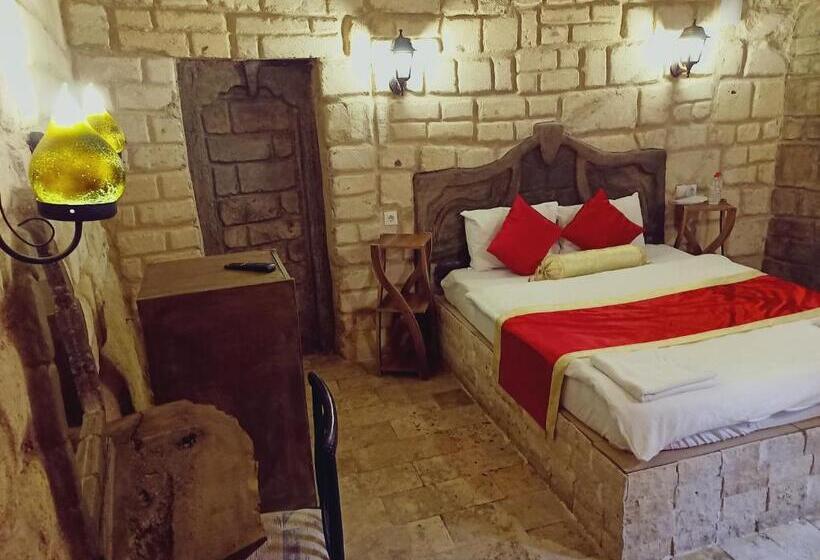 이코노미 룸, Stone Age Cappadocia