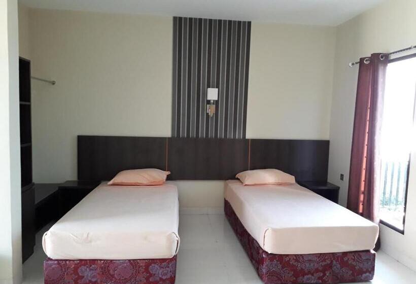 스탠다드 발코니 룸, Bukit Kenari Hotel & Restaurant