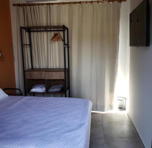デラックスルーム, Suítes Verano Ubatuba   Bairro Itaguá   Com Piscina