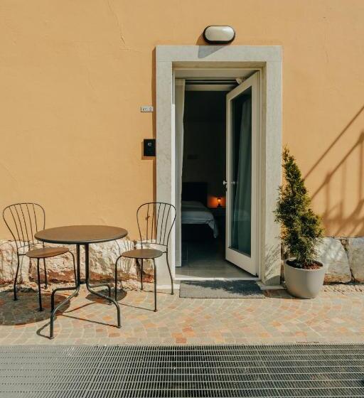 اتاق استاندارد با چشمانداز باغ, Alpencity Suites