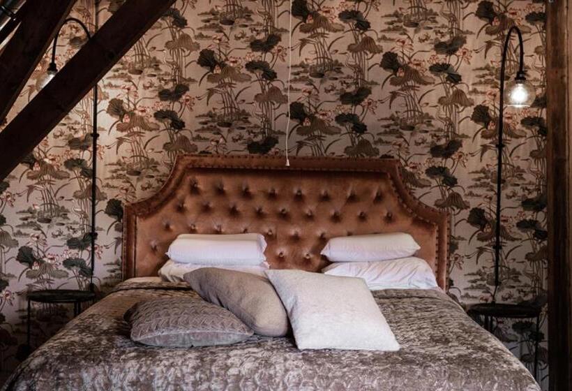 스위트, B&b Slapen Bij Dkw