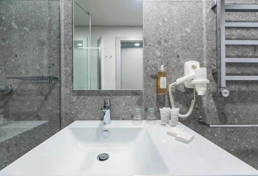 اتاق اکونومی, Spa Nida