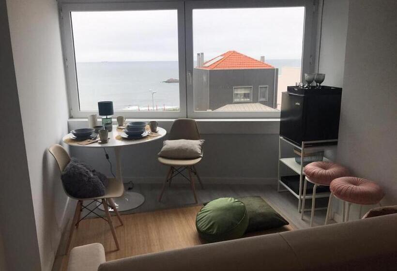 سوییت جونیور با چشم‌انداز دریا, Porto Beach Rooms
