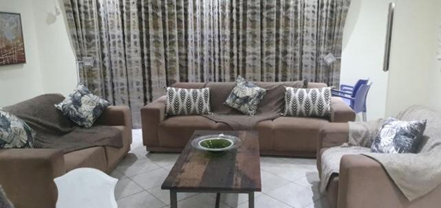 Семейный Номер, Danara Place