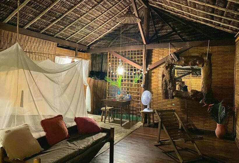 デラックスバンガロー, Art Jungle Eco Lodge