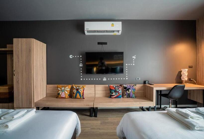 패밀리 룸, Tk Bed