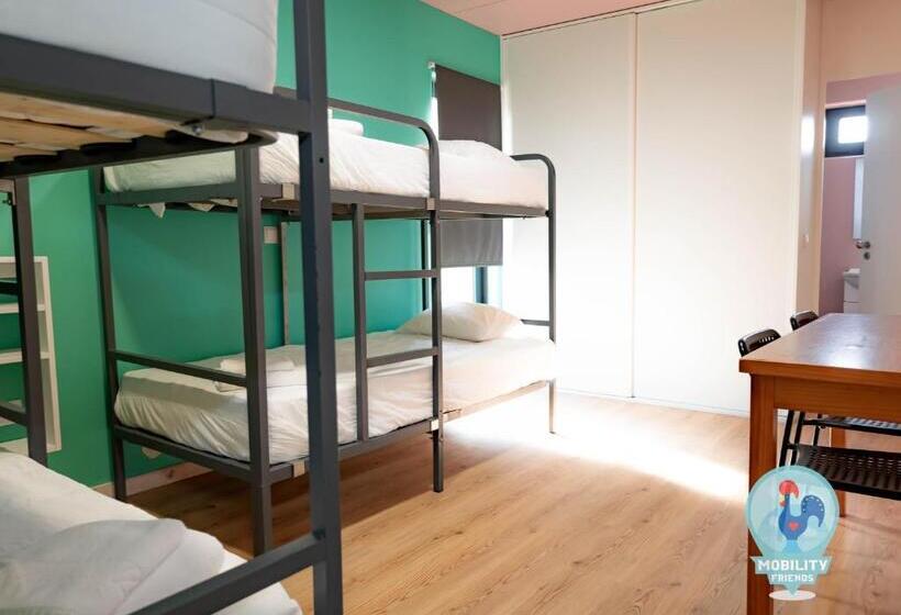 Дом 4 Спальни, Mobility Friends Hostel