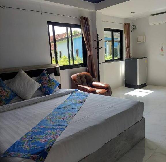 اتاق لوکس با بالکن, Marin  S Home