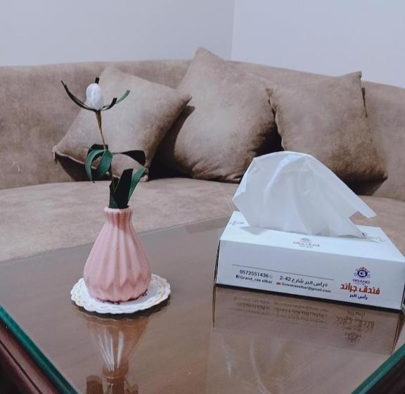 سوییت خانوادگی, Grand Hotel Ras Elbar