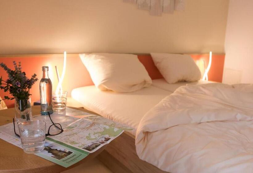 Номер Стандарт с Балконом, Pilgrims Inn Kreischa