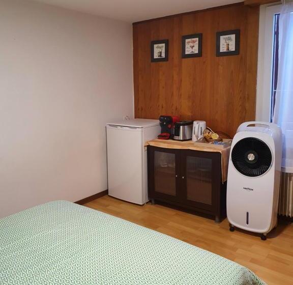 اتاق استاندارد, Buongustaio Fereinzimmer Room Inside A Flat