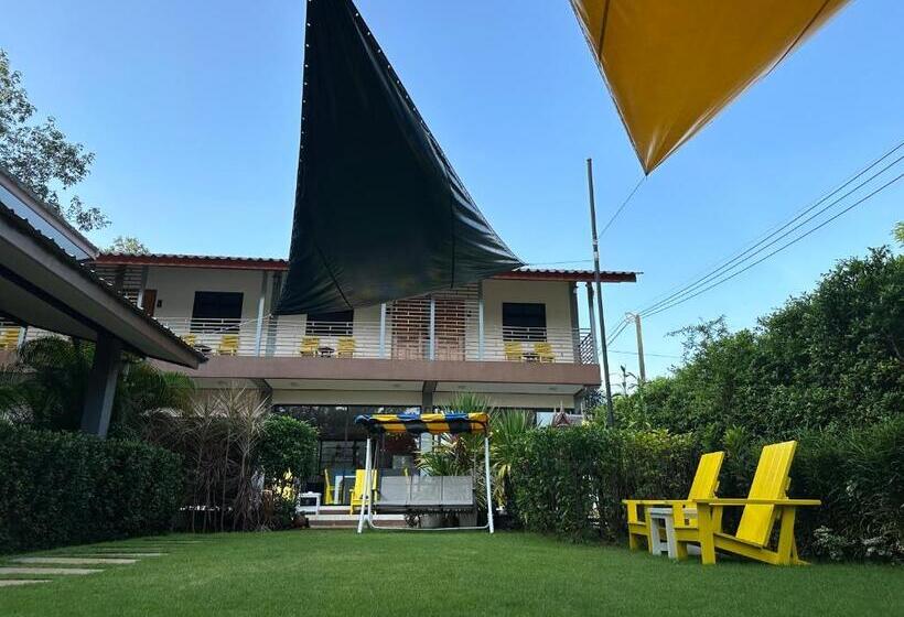 آپارتمان 1 خوابه با چشمانداز باغ, Hanoii House