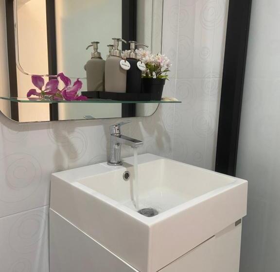 آپارتمان 1 خوابه با چشمانداز باغ, Hanoii House