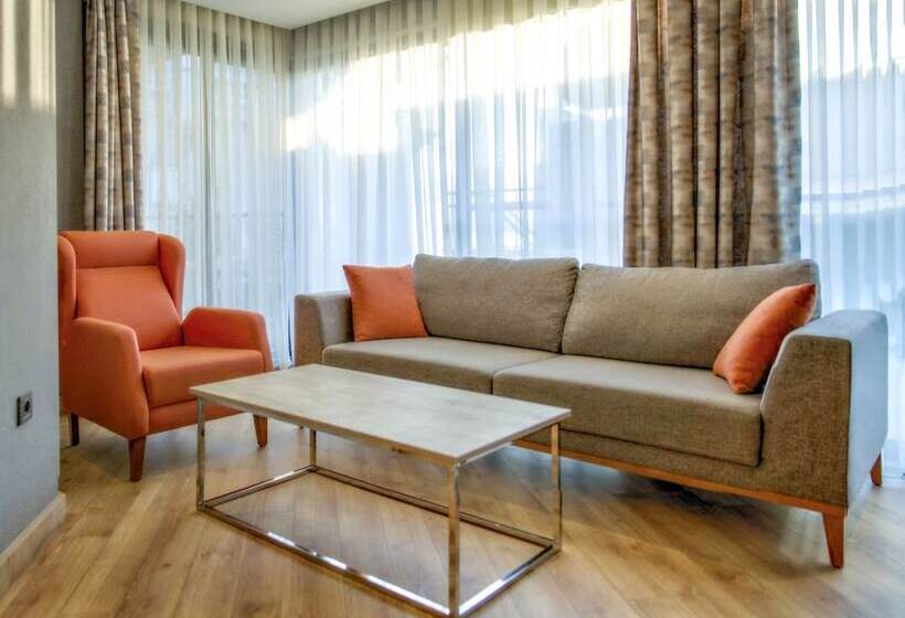 سوییت, La Boutique Hotel & Suites