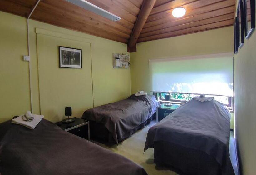 Economy Triple Room, Art Hotel Juna
