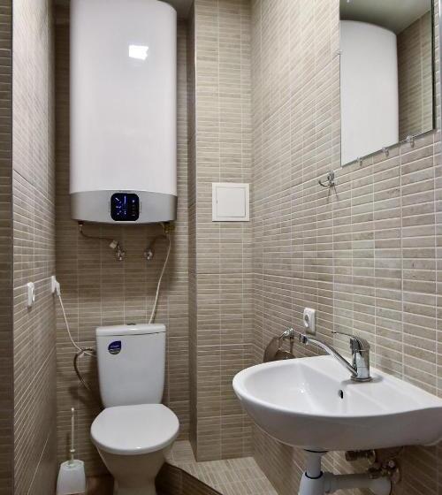 اتاق سه‌نفرۀ استاندارد با سرویس بهداشتی بیرون از اتاق, Hostel Laurita