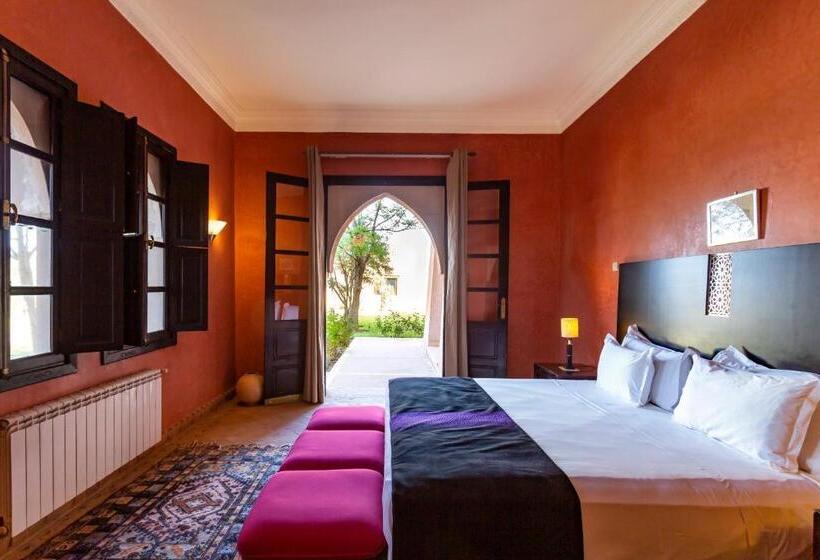 Номер Deluxe, Villa Thaifa