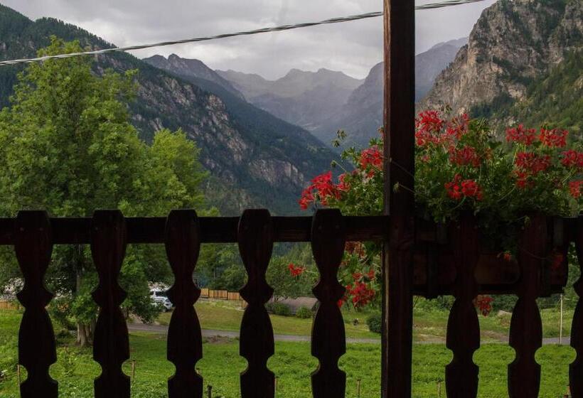 Семейный Номер Вид на Горы, Agri B&b Lou Col