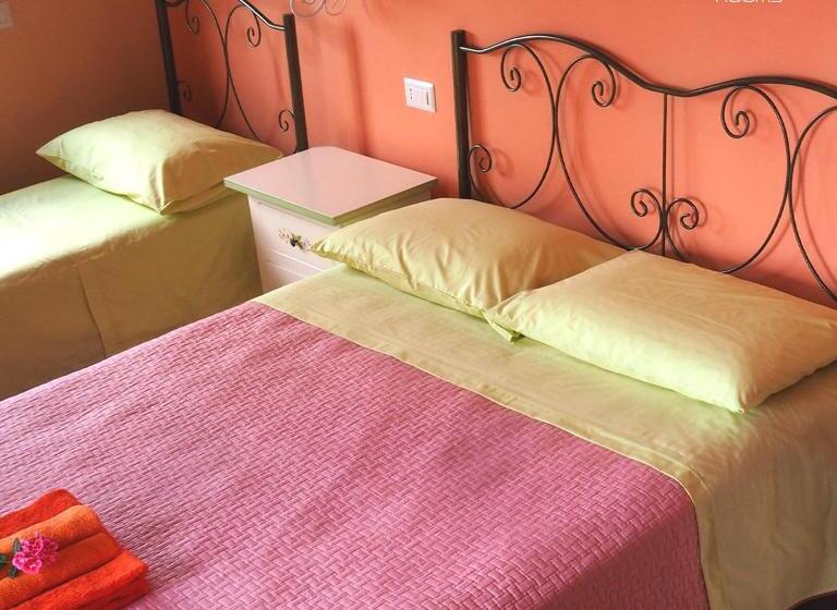 Трехместный Номер Superior, Rubilia Rooms Pompei