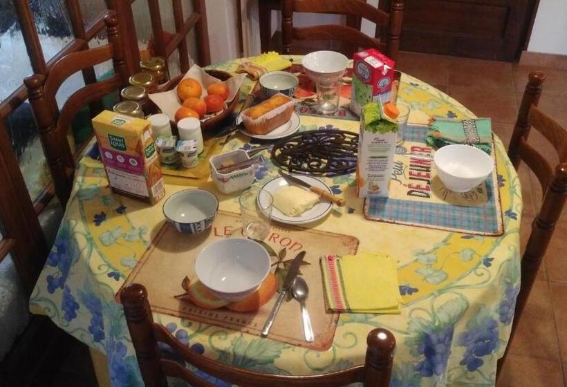 Номер Стандарт Вид на Сад, Hâvre De Paix En Gascogne