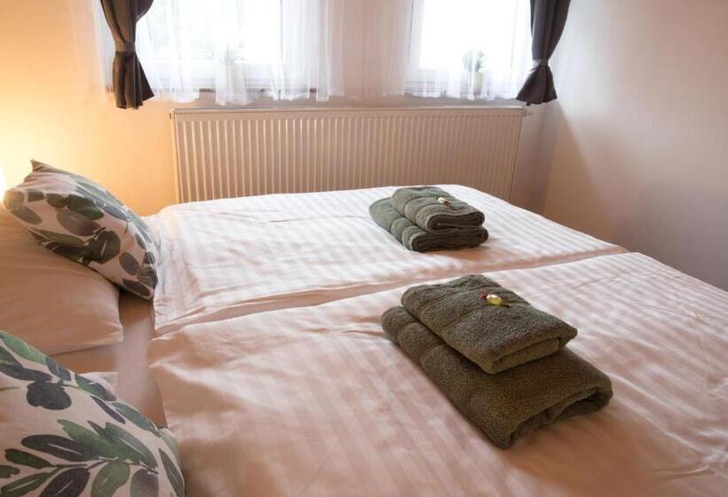 Апартаменты 1 Спальня, Apartmány Bramborka