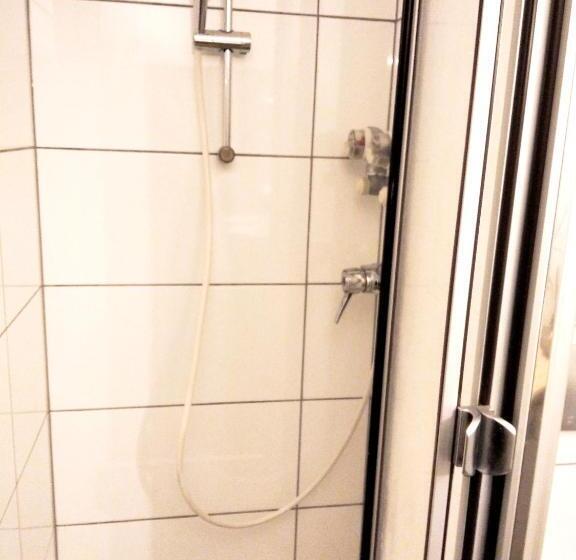 اتاق استاندارد, Sroom 118 And 119 In Center