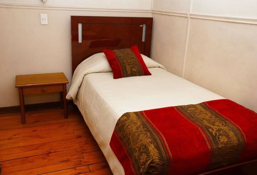 标准单人间共用浴室, Hostel Casaltura
