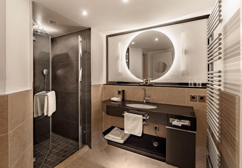 Вилла 1 Спальня, Haadtien Beach Resort