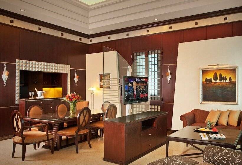 سوئیت رویال, Raouche Arjaan By Rotana