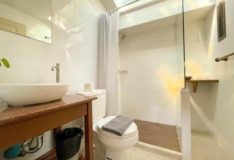اتاق استاندارد با چشم‌انداز دریا, Samed Cabana Resort
