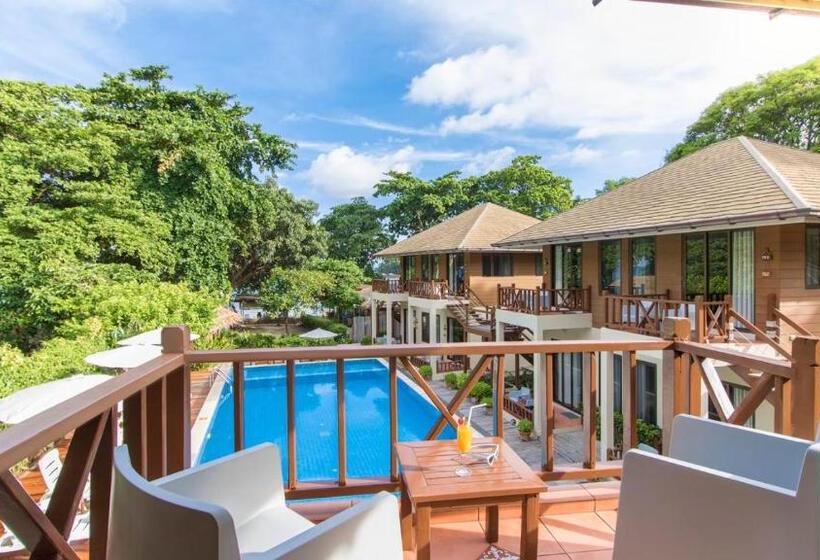 اتاق استاندارد با چشم‌انداز استخر, Samed Cabana Resort