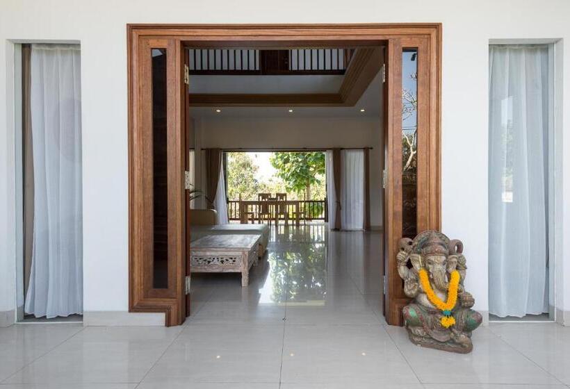 Номер Стандарт Вид на Бассейн, Villa Melasti Wardana