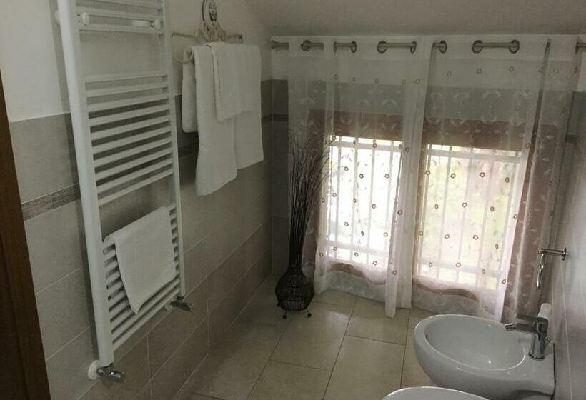 Семейный Номер, Visaya B&b