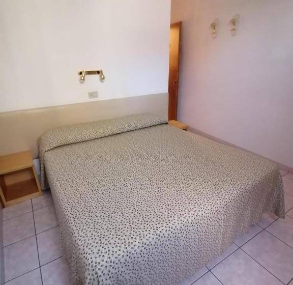 标准单人间, Camere La Torre