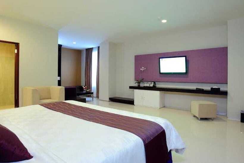 Svit, Lombok Plaza Hotel And Convention