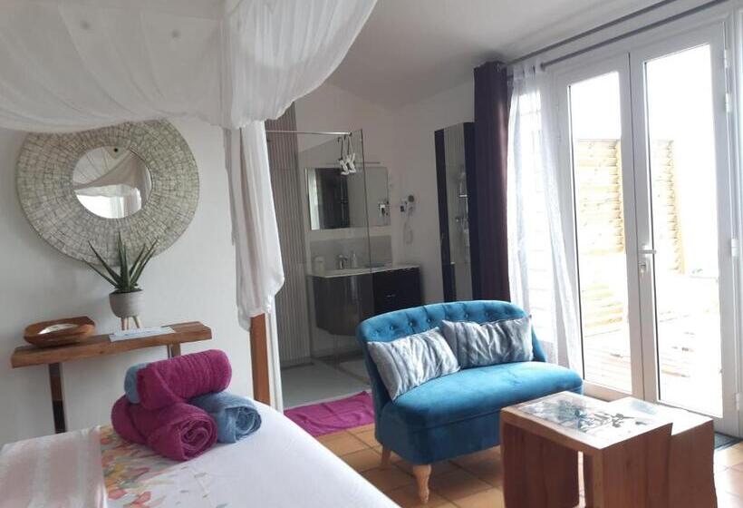 Deluxe Suite King Bed, Domaine Choco Vanille