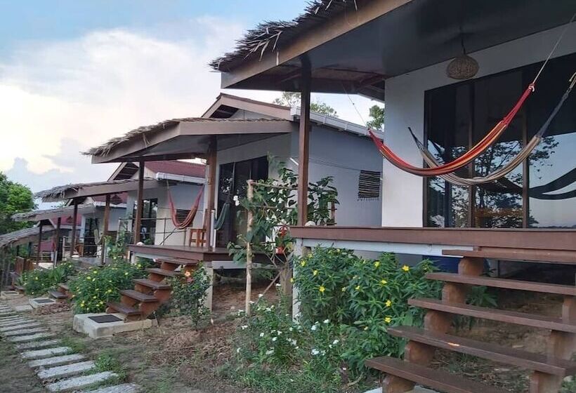 Номер Стандарт Вид на Море с Балконом, Bigfin Beach Resort