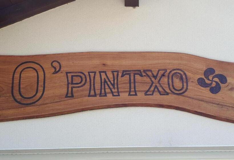 Студио Стандарт Вид на Бассейн, O Pintxo