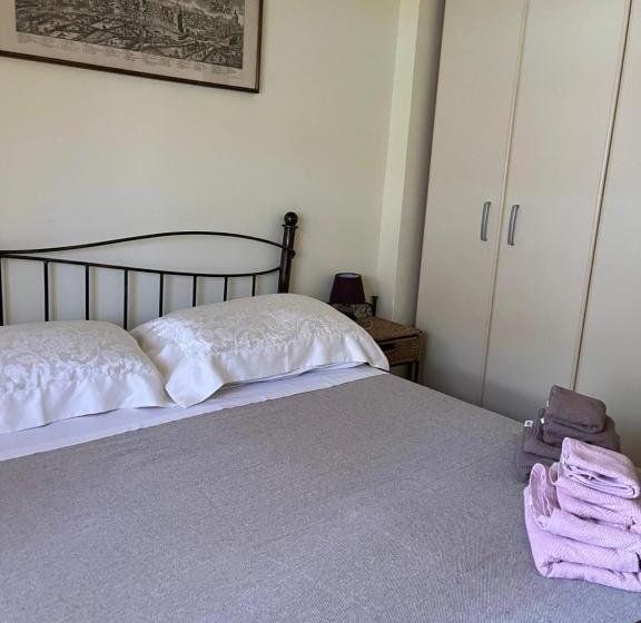 اتاق استاندارد, Da Adriana Guesthouse