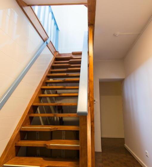 מיטה בחדר משותף, Change The World Hostels   Cascais   Estoril