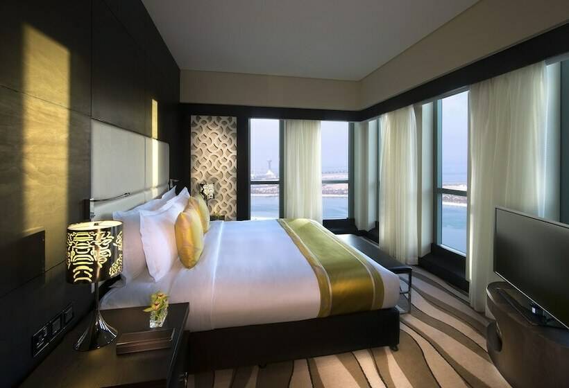 Люкс Клуб, Sofitel Abu Dhabi Corniche