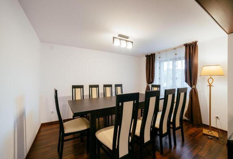 خانه 1 خوابه, Serban Cottage