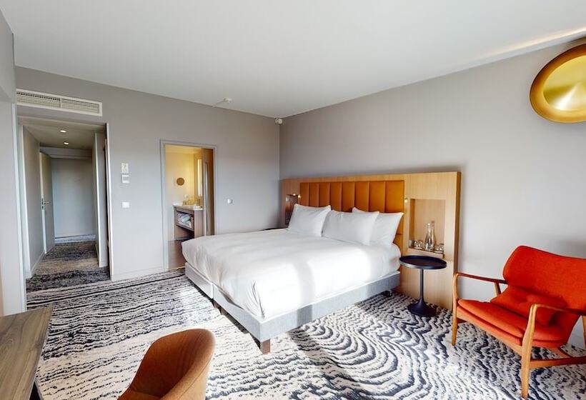 سوئیت با چشم‌انداز, Doubletree By Hilton Lyon Eurexpo & Spa