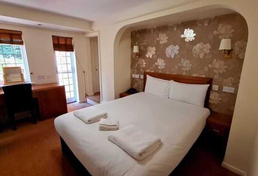 スタンダードルーム, Farnham House
