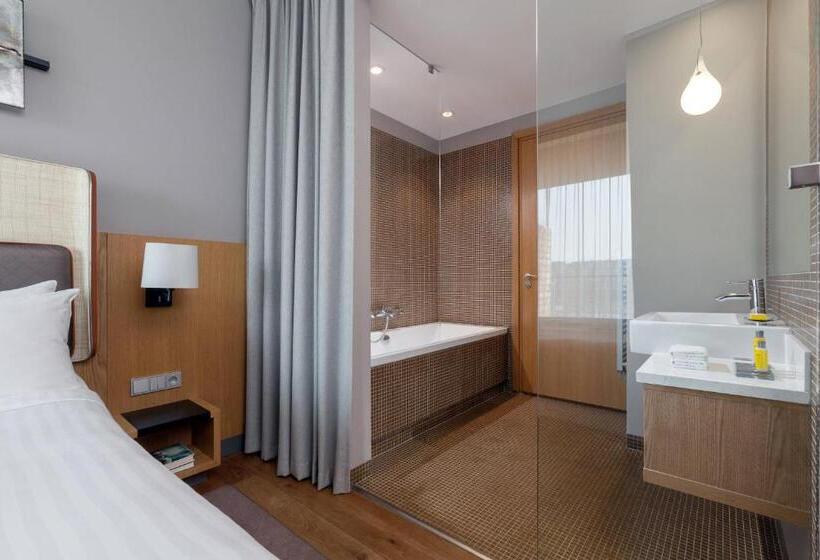 Superior Kamer met Kingsize Bed, Sopot Marriott Resort & Spa