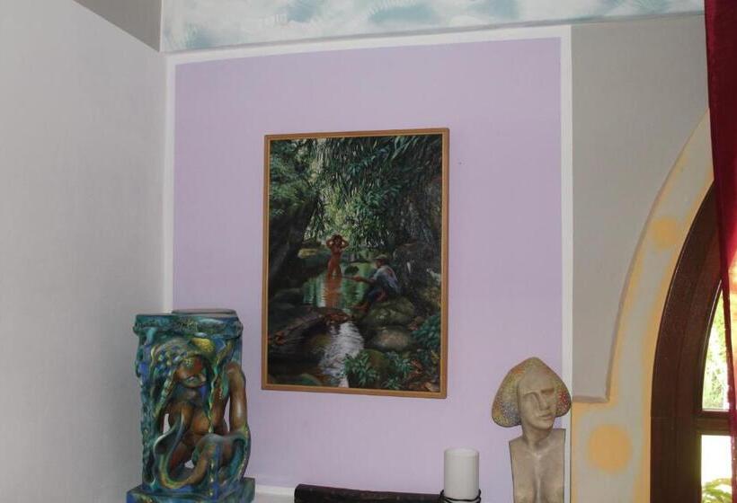 带1个卧室带花园景观的公寓, B&b Artistic House