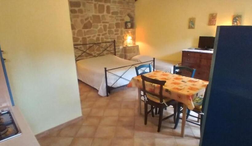 استودیوی استاندارد, Casale Giuncheto