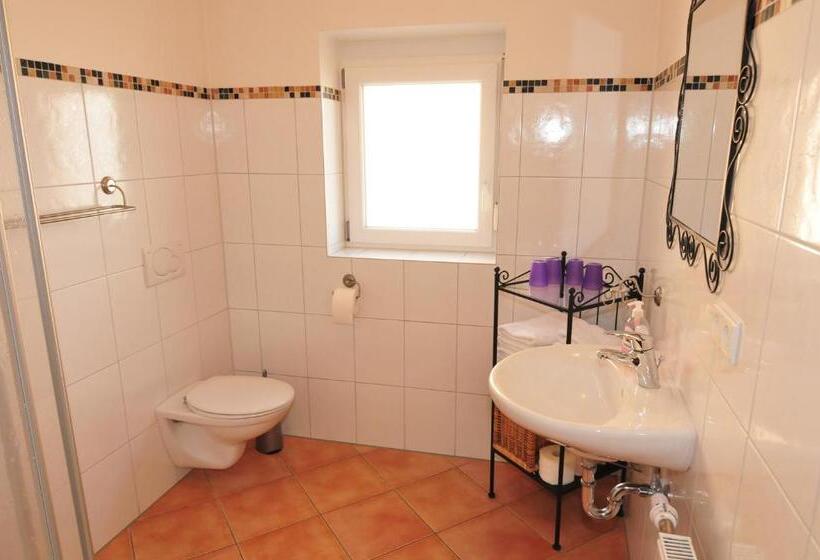 Апартаменты 1 Спальня, Apartments Sunny Place
